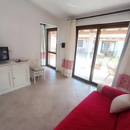 Case Vacanze Nioleo - Apartments And Pool Siniscola