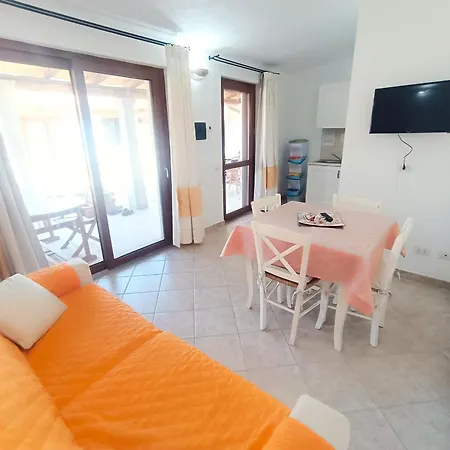 Case Vacanze Nioleo - Apartments And Pool