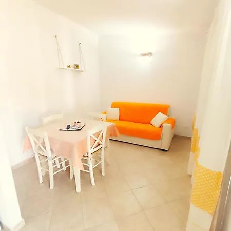 Apartment Case Vacanze Nioleo - Apartments And Pool *