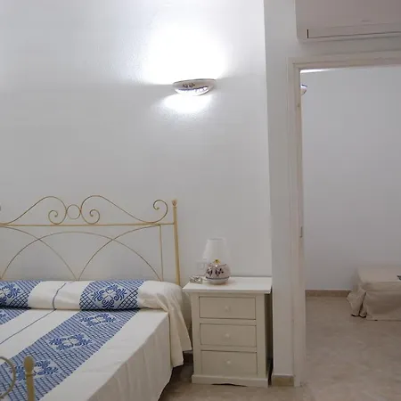 Case Vacanze Nioleo - Apartments And Pool