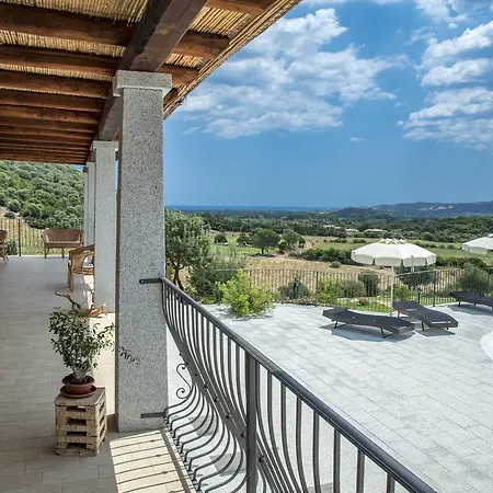 Case Vacanze Nioleo - Apartments And Pool Apartment *