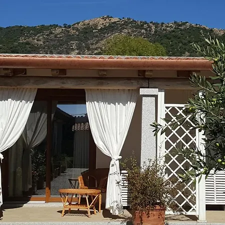 Apartment Case Vacanze Nioleo - Apartments And Pool