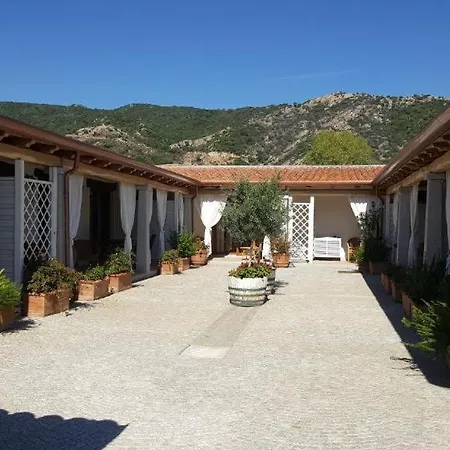 Nioleo Con Piscina Appartamento Siniscola