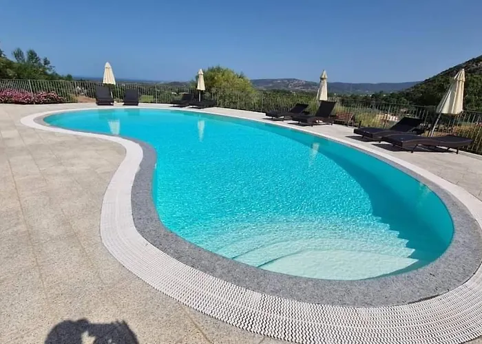 Nioleo - And Pool Siniscola