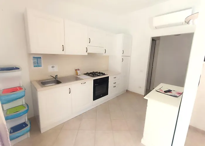 Apartman Nioleo - And Pool