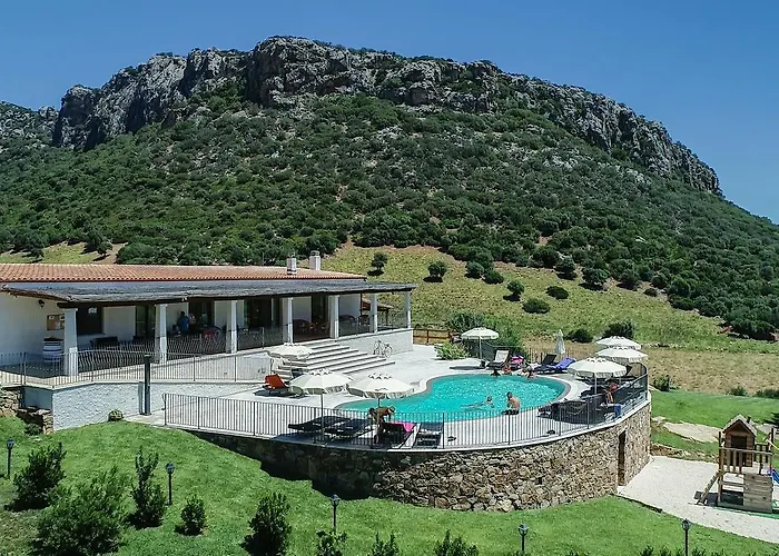 Nioleo - And Pool * Siniscola
